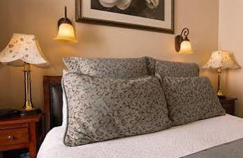 The Victoria Inn Murphys Bagian luar foto